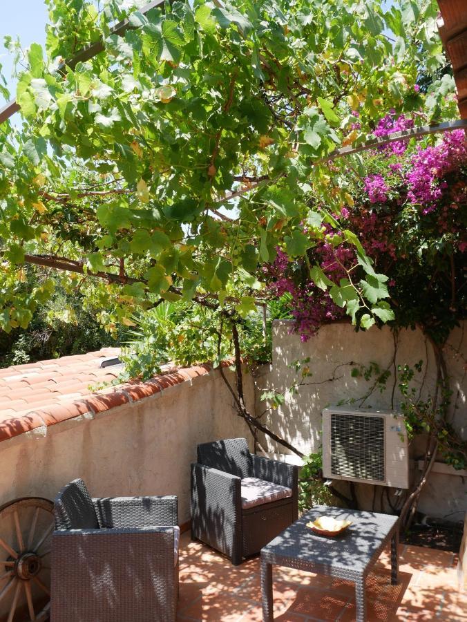 Nature Hostel La Ciotat Extérieur photo